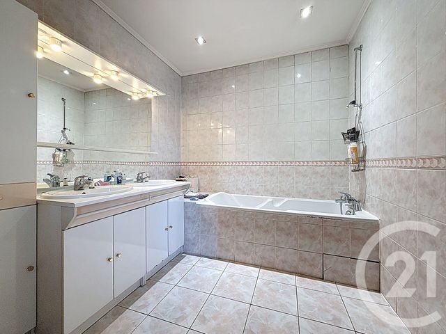 maison à vendre - 4 pièces - 121.16 m2 - CREMIEU - 38 - RHONE-ALPES - Century 21 Consilium Immobilier