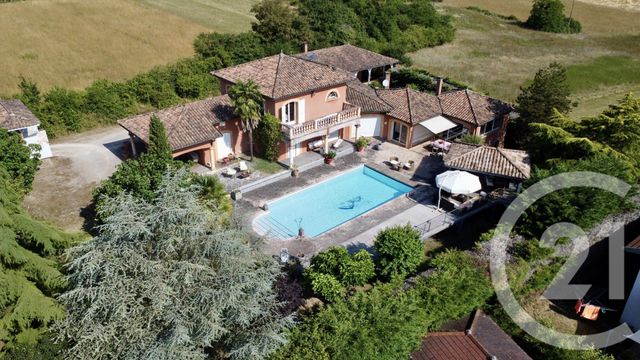 maison à vendre - 10 pièces - 298.23 m2 - SICCIEU SAINT JULIEN ET CARISIEU - 38 - RHONE-ALPES - Century 21 Consilium Immobilier