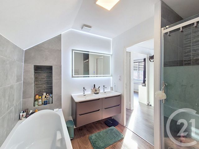 maison à vendre - 3 pièces - 78.17 m2 - CREMIEU - 38 - RHONE-ALPES - Century 21 Consilium Immobilier