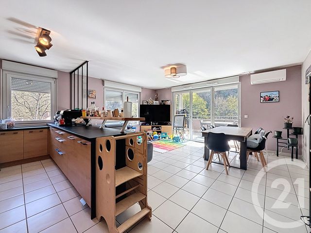 Appartement F4 à vendre - 4 pièces - 84.73 m2 - CREMIEU - 38 - RHONE-ALPES - Century 21 Consilium Immobilier