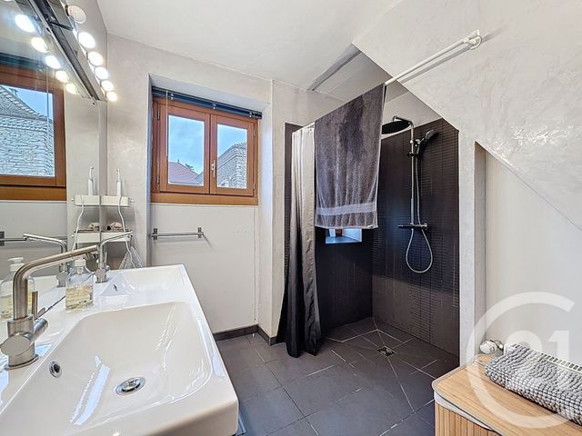 maison à louer - 6 pièces - 108.07 m2 - CREMIEU - 38 - RHONE-ALPES - Century 21 Consilium Immobilier