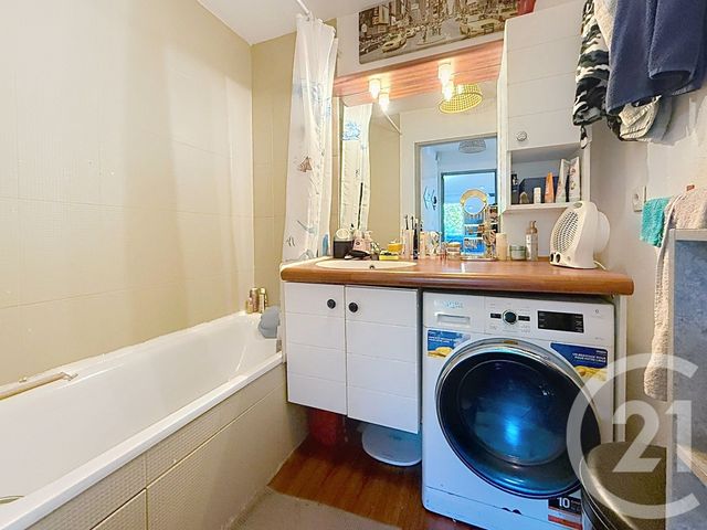 Appartement F3 à vendre - 3 pièces - 68.46 m2 - LA VERPILLIERE - 38 - RHONE-ALPES - Century 21 Consilium Immobilier