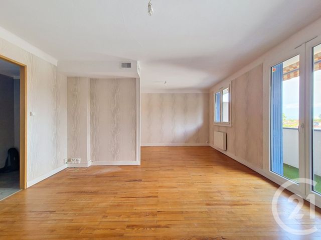Appartement F3 à vendre - 3 pièces - 72.4 m2 - PONT DE CHERUY - 38 - RHONE-ALPES - Century 21 Consilium Immobilier