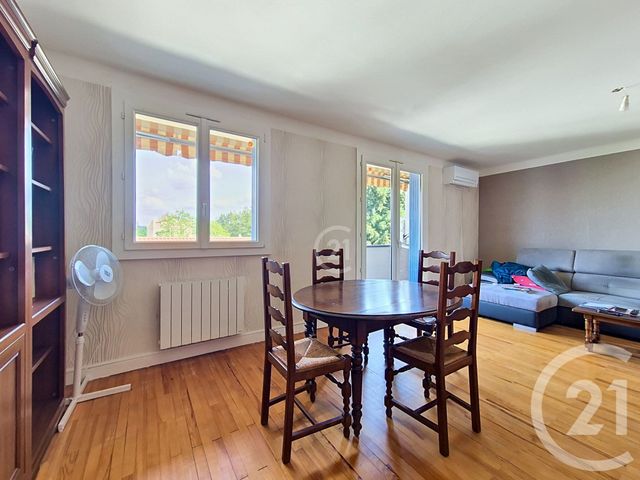 Appartement F3 à vendre - 3 pièces - 72.4 m2 - PONT DE CHERUY - 38 - RHONE-ALPES - Century 21 Consilium Immobilier