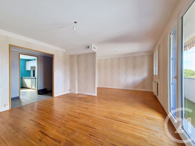 Appartement F3 à vendre - 3 pièces - 72.4 m2 - PONT DE CHERUY - 38 - RHONE-ALPES - Century 21 Consilium Immobilier