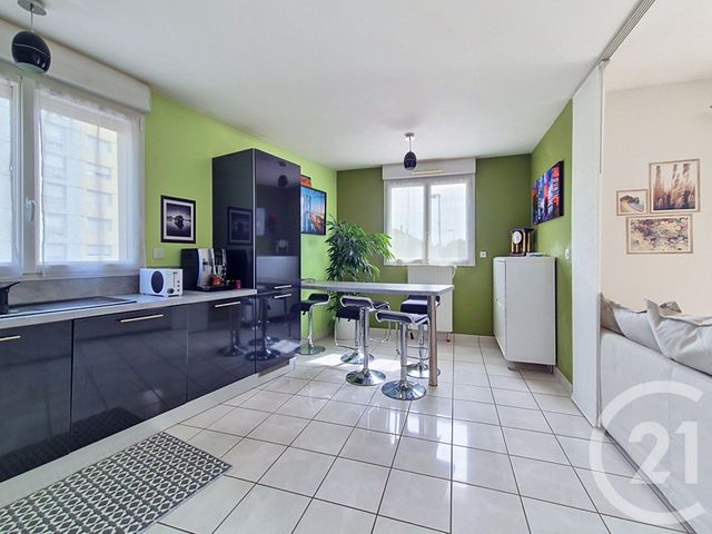 Appartement F3 à vendre - 3 pièces - 67.3 m2 - PONT DE CHERUY - 38 - RHONE-ALPES - Century 21 Consilium Immobilier